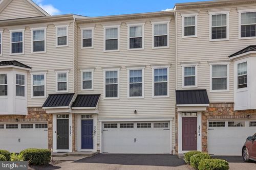 2302 Macis Cir, WARRINGTON, PA, 18976-3030 | Card Image