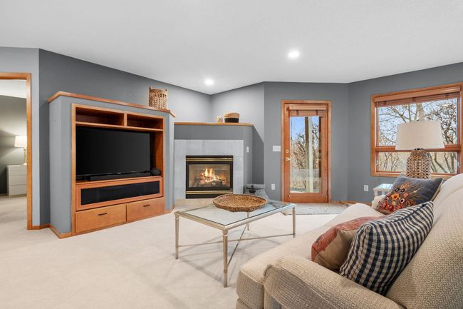 33 Summit Vw, Townhouse with 3 bedrooms, 3 bathrooms and null parking in North Oaks MN | Image 36