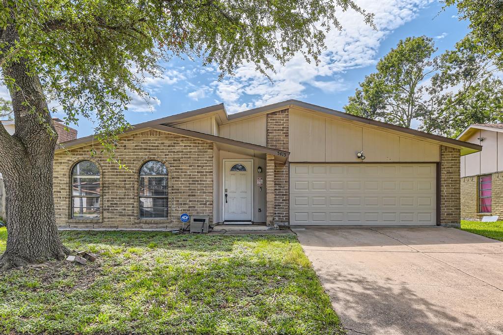 Cairnleigh Dr, Houston, TX 77084