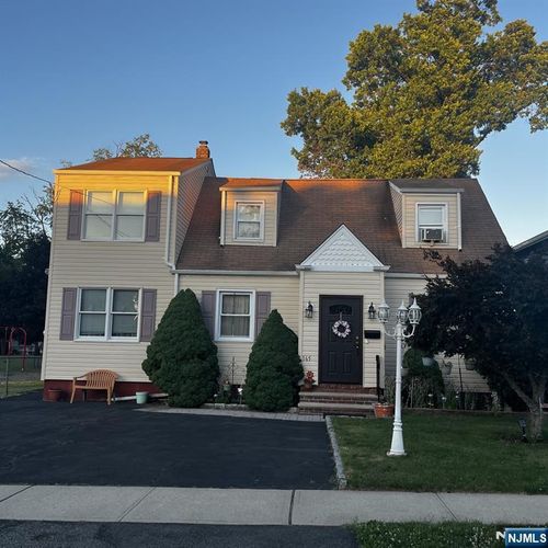 fl-2nd-165 Woods Ave, Bergenfield, NJ, 07621-1014 | Card Image