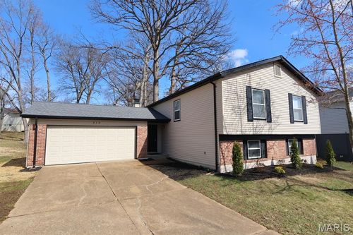 313 Brightfield Dr, Ballwin, MO, 63021-7446 | Card Image