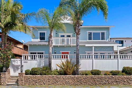 2313 Manchester Ave, Cardiff by the Sea, CA, 92007-1628 | Card Image