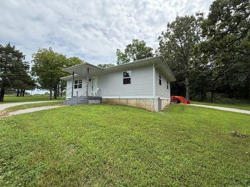 3461 S 90th Rd, Flemington, MO, 65650-9523 | Card Image