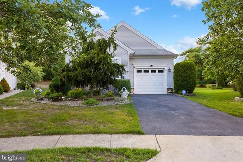 47 Gabriella Cir, Manchester, NJ, 08759-6079 | Card Image