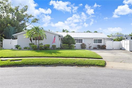 8404 Blackstone Ct, TAMPA, FL, 33615-4911 | Card Image