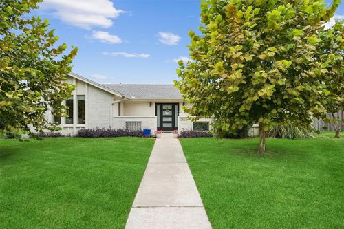 2502 Gerol Cir, Galveston, TX, 77551-1582 | Card Image