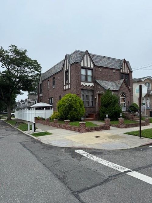 9268 240th St, Bellerose, NY, 11426-1126 | Card Image