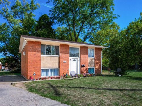 780 Moon Rd, Columbus, OH, 43224-1300 | Card Image