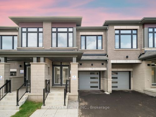 77 Singhampton Rd, Kleinburg, ON, L4H5J7 | Card Image