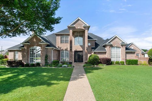 901 Walnut Falls Cir, Mansfield, TX, 76063-3462 | Card Image