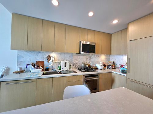 1308-8238 Lord St, Vancouver, BC, V6P0G7 | Card Image