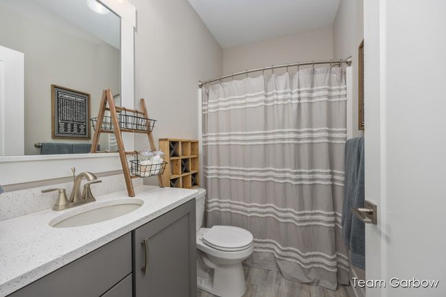 01 - 8393 Woodhaven Dr Sw, Condo with 3 bedrooms, 3 bathrooms and null parking in Byron Center MI | Image 19