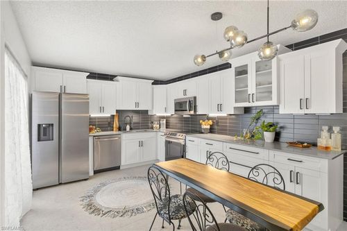 apt-4-5235 Cedarbend Dr, FORT MYERS, FL, 33919-7593 | Card Image