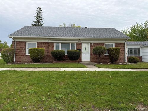 26004 Waldorf St, Roseville, MI, 48066-3529 | Card Image