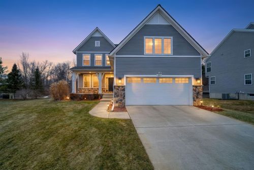 4070 Magnolia Pkwy, Jackson, MI, 49201-8174 | Card Image