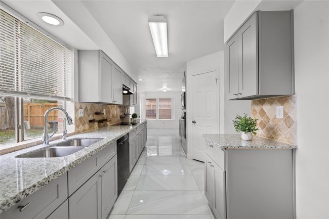 3122 Lazy Brook Dr, House other with 4 bedrooms, 3 bathrooms and 2 parking in Sugar Land TX | Image 10