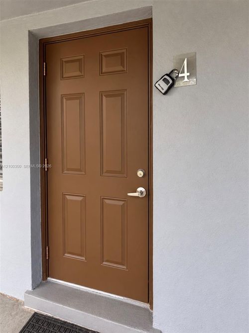 4-401 Nw 43rd Ct, Oakland Park, FL, 33309-4867 | Card Image