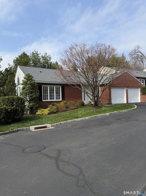 73 Bank St, New Canaan, CT, 06840-6203 | Card Image