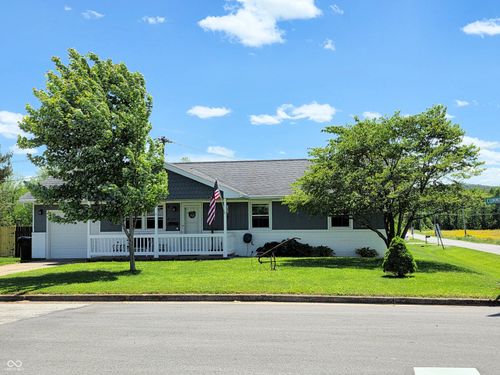 120 W Cummings St, Brownstown, IN, 47220-1914 | Card Image