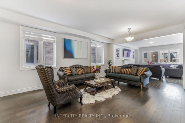 111 Walker Rd W, House other with 5 bedrooms, 4 bathrooms and 4 parking in Caledon ON | Image 10