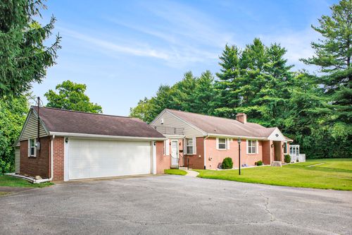 1806 Bond St, Niles, MI, 49120-4055 | Card Image
