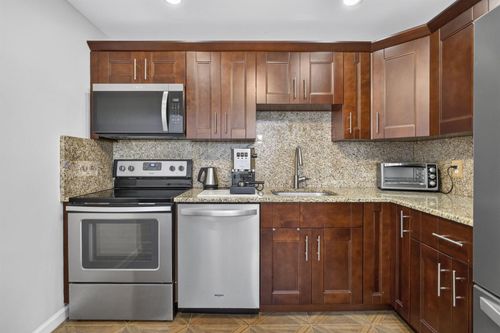 307 Wellington C, West Palm Beach, FL, 33417-2541 | Card Image