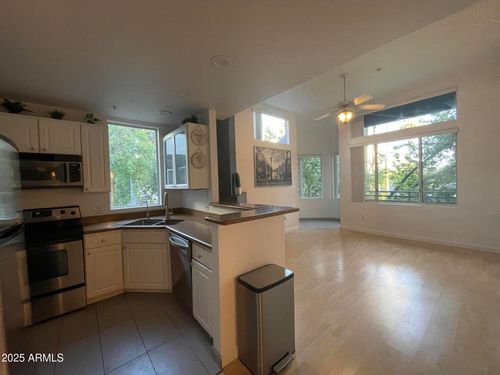 2110-3633 N 3rd Ave, Phoenix, AZ, 85013-3914 | Card Image