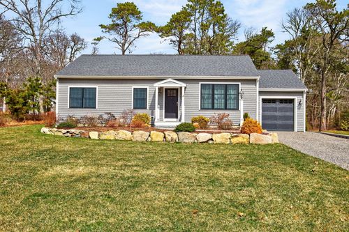 2 Elinor Ln, West Harwich, MA, 02671-1409 | Card Image