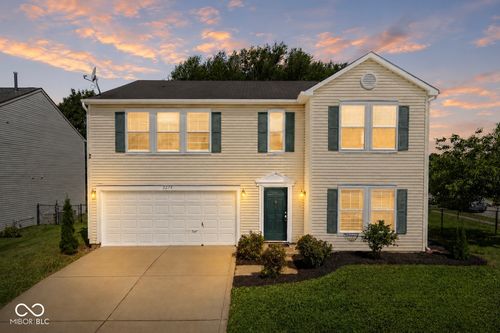 2272 Westmere Dr, Plainfield, IN, 46168-6757 | Card Image