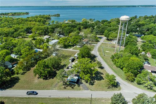 552 Oak Leaf Trl, East Tawakoni, TX, 75472-7175 | Card Image