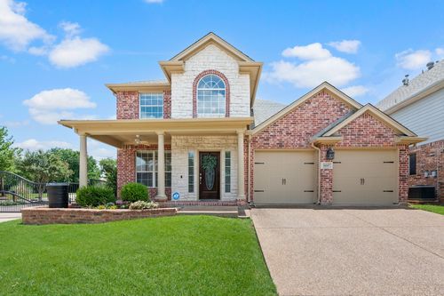 5047 Toftrees Dr, Arlington, TX, 76016-1875 | Card Image