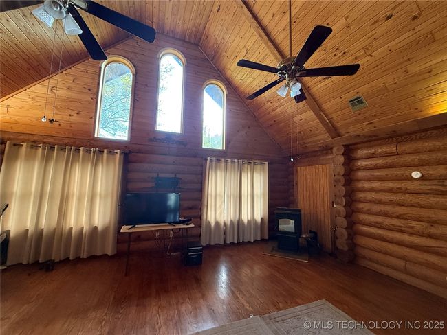 Living Room | Image 6