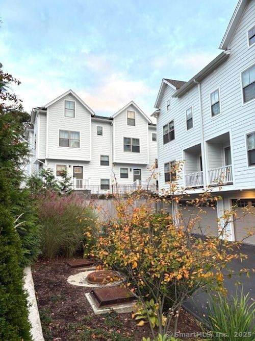 unit-b2-1 Howard Ave, Norwalk, CT, 06855-1530 | Card Image