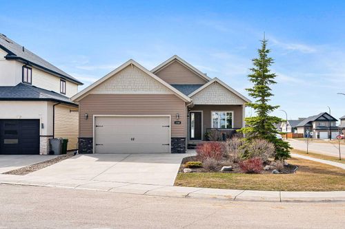 1708 59a Avenue Close, Lloydminster, AB, T9V3P5 | Card Image