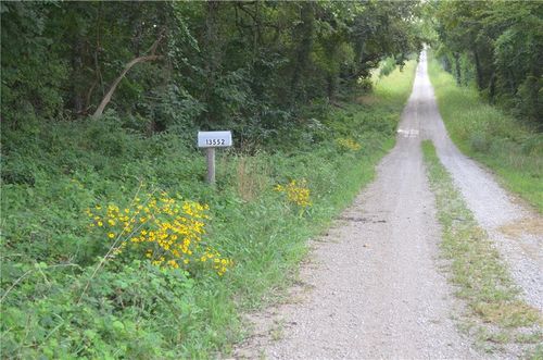 13552 Nw County Road 10502, Amsterdam, MO, 64723-7424 | Card Image
