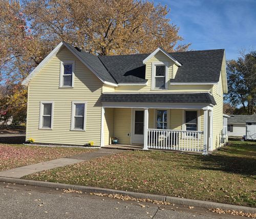 254 Court St S, Prescott, WI, 54021-1312 | Card Image