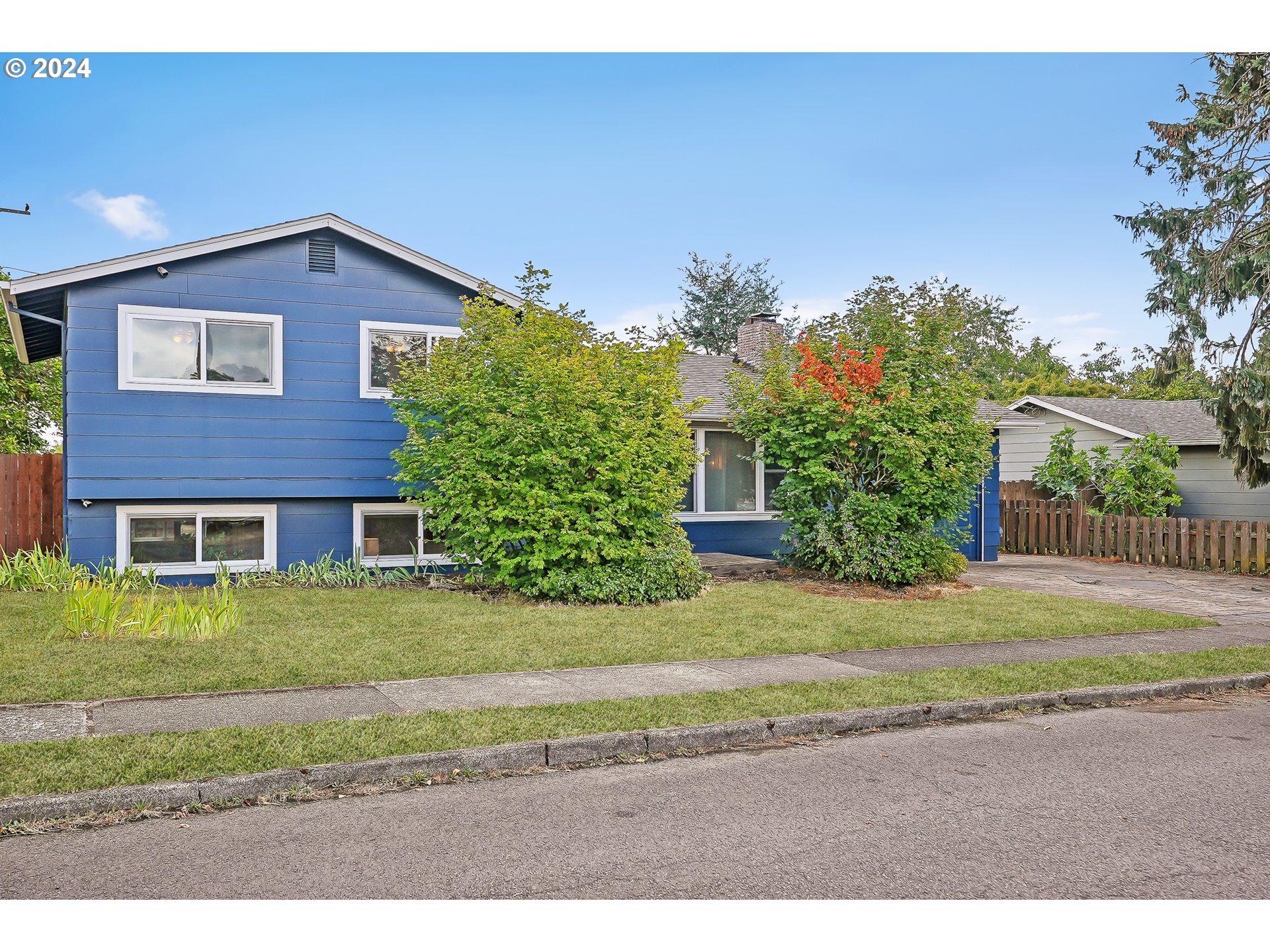 142nd Ave, Portland, OR 97233