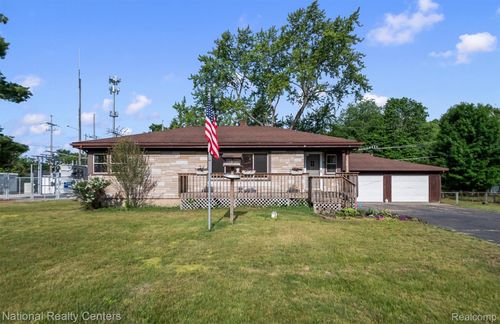 2942 S Baldwin Road, Orion Charter Township, MI, 48360 | Card Image