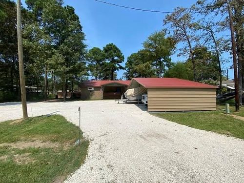 40 Trinidad Ln, Pointblank, TX, 77364-4580 | Card Image