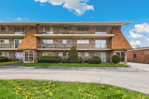 21-15335 Martin Luther King Jr Drive, Dolton, IL, 60419 | Card Image