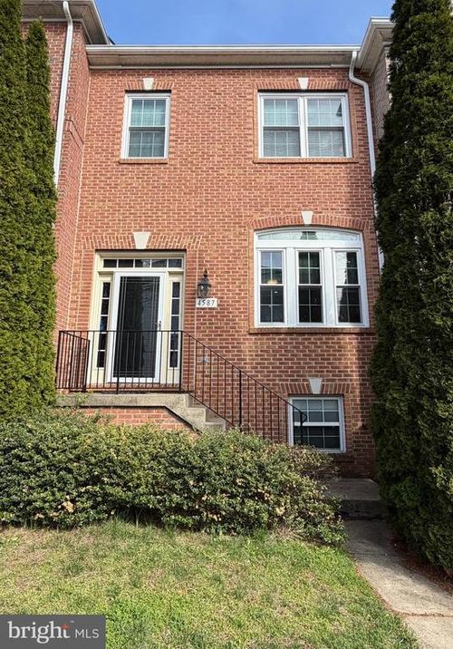 4587 Derring Ln, FAIRFAX, VA, 22030-6265 | Card Image