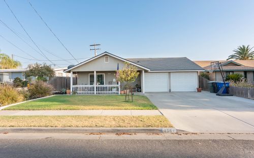 285 E Cortner St, Hanford, CA, 93230-1800 | Card Image