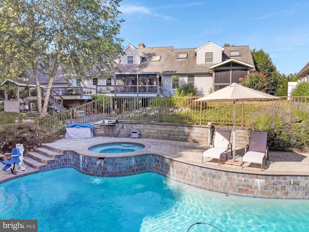 Cobalt Dr, Harwood, MD 20776