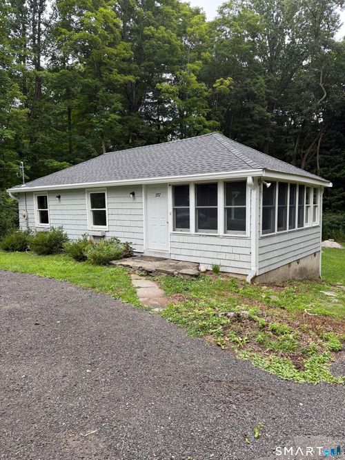 205 Mountain Rd, Wilton, CT, 06897-1529 | Card Image