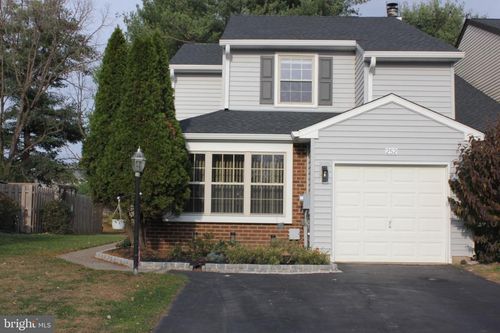 252 Marble Ct, Yardley, PA, 19067-5718 | Card Image