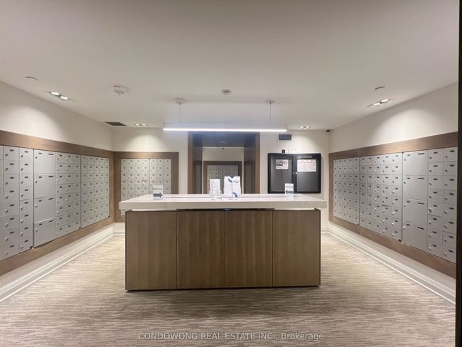 1733 - 251 Jarvis St, Condo with 2 bedrooms, 1 bathrooms and 1 parking in Toronto ON | Image 14
