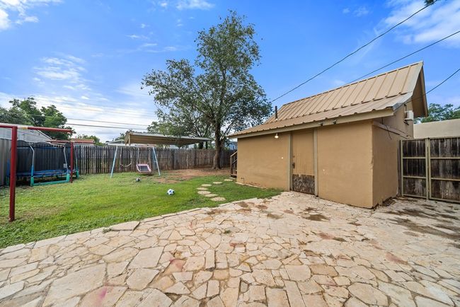407 Edwards Blvd, House other with 2 bedrooms, 1 bathrooms and 2 parking in Big Spring TX | Image 17