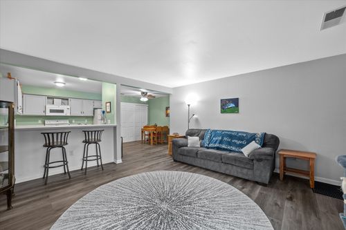 4835 Easy St, Hartland, WI, 53029-1954 | Card Image