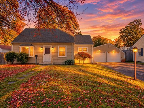 114 Becker Avenue, East Providence, RI, 02915 | Card Image