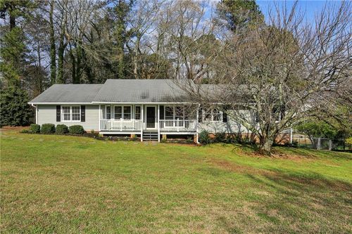 5904 Four Winds Dr Sw, Lilburn, GA, 30047-6424 | Card Image